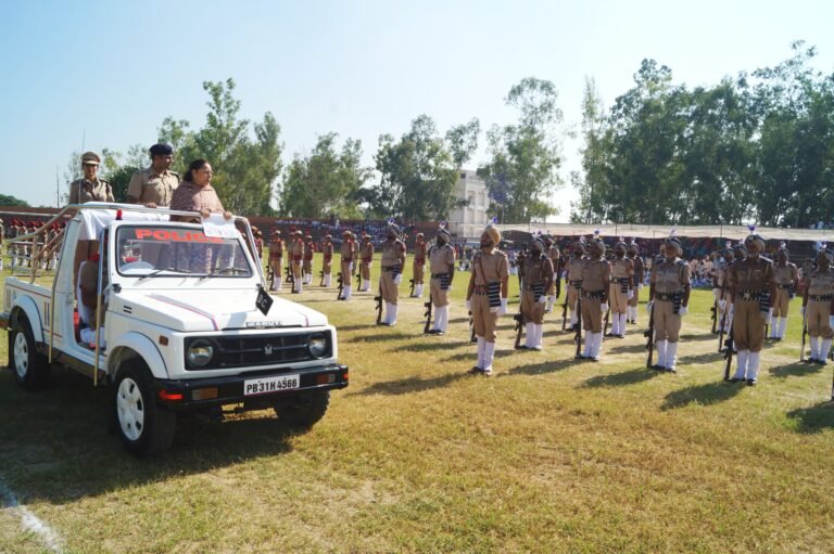 ਡਿਪਟੀ ਕਮਿਸ਼ਨਰ ਨੇ ਫੁੱਲ ਡਰੈੱਸ ਰਿਹਰਸਲ ਦੌਰਾਨ ਆਜ਼ਾਦੀ ਦਿਵਸ ਸਮਾਗਮ ਦੀ ਤਿਆਰੀਆਂ ਦਾ ਲਿਆ ਜਾਇਜ਼ਾ