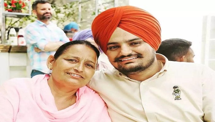 ਸਿੱਧੂ ਮੂਸੇਵਾਲਾ ਦੀ ਮਾਤਾ ਚਰਨ ਕੌਰ ਨੇ ਰੂਹ ਨੂੰ ਝੰਜੋੜਦੀ ਭਾਵੁਕ ਪੋਸਟ ਕੀਤੀ ਸਾਂਝੀ