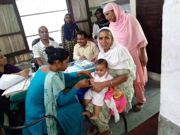 ਗਰਭਵਤੀ ਮਾਵਾਂ ਅਤੇ ਬੱਚਿਆਂ ਦਾ ਸਮੇਂ-ਸਮੇਂ ’ਤੇ ਟੀਕਾਕਰਨ ਅਤਿ ਜ਼ਰੂਰੀ-ਡਾ. ਜਸਵਿੰਦਰ ਸਿੰਘ