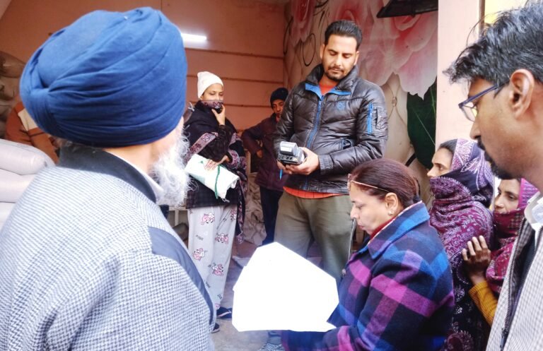 ਡਿਪਟੀ ਕਮਿਸ਼ਨਰ ਨੇ ਕੀਤੀ ਵੱਖ-ਵੱਖ ਰਾਸ਼ਨ ਡਿਪੂਆਂ ਦੀ ਚੈਕਿੰਗ