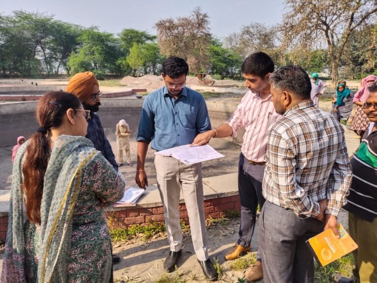 ਡਿਪਟੀ ਕਮਿਸ਼ਨਰ ਨੇ ਬਲਾਕ ਮਾਨਸਾ ਦੇ ਵੱਖ ਵੱਖ ਪਿੰਡਾਂ ਵਿਚ ਮਨਰੇਗਾ ਸਕੀਮ ਅਧੀਨ ਚੱਲ ਰਹੇ ਕੰਮਾਂ ਦਾ ਜਾਇਜ਼ਾ ਲਿਆ