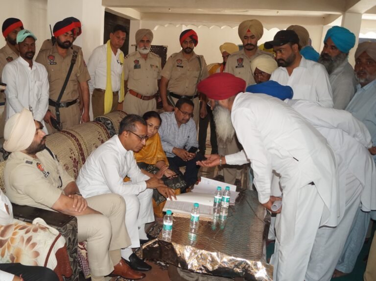 ਸੂਬਾ ਸਰਕਾਰ ਆਮ ਲੋਕਾਂ ਦੀਆਂ ਸਮੱਸਿਆਵਾਂ ਤੇ ਸ਼ਿਕਾਇਤਾਂ ਦਾ ਨਿਪਟਾਰਾ ਉਨ੍ਹਾਂ ਦੇ ਘਰਾਂ ਦੇ ਨੇੜੇ ਜਾ ਕੇ ਹੱਲ ਕਰਨ ਲਈ ਵਚਨਬੱਧ-ਵਿਜੇ ਸਿੰਗਲਾ