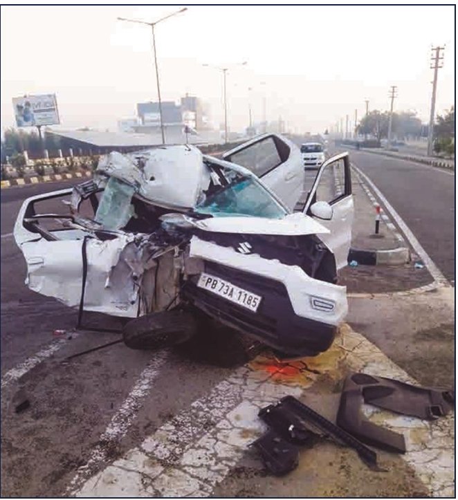 ਭਿਆਨਕ ਸੜਕ ਹਾਦਸੇ ’ਚ ਕਾਰ ਚਾਲਕ ਦੀ ਮੌਤ