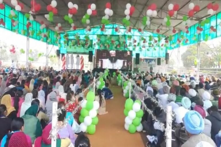 ਡੇਰਾ ਸਿਰਸਾ ਵੱਲੋਂ ਪੈਰੋਕਾਰਾਂ ਦੀ ਸਿਆਸੀ ਨਬਜ਼ ਟੋਹਣ ਦਾ ਸਿਲਸਿਲਾ ਸ਼ੁਰੂ- ਪੰਜਾਬ ਭਰ ਦੇ ਨਾਮਚਰਚਾ ਘਰਾਂ ‘ਚ ਵੱਡੇ ਇਕੱਠ