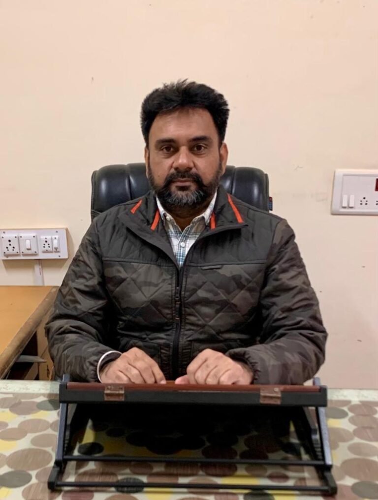 ਲੜਕੀਆਂ ਦੇ ਲਗਾਈ ਐਚ.ਪੀ.ਵੀ. ਵੈਕਸੀਨ ਦੀ ਦੂਜੀ ਡੋਜ਼ : ਡਾ ਰਣਜੀਤ ਸਿੰਘ ਰਾਏ