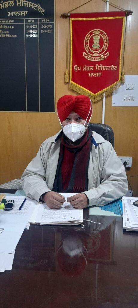 ਕੋਵਿਡ ਮਹਾਮਾਰੀ ਤੋਂ ਬਚਾਅ ਲਈ ਹਰੇਕ ਯੋਗ ਵਿਅਕਤੀ ਵੈਕਸ਼ੀਨ ਲਾਜ਼ਮੀ ਲਗਵਾਏ- ਐਸਡੀਐਮ