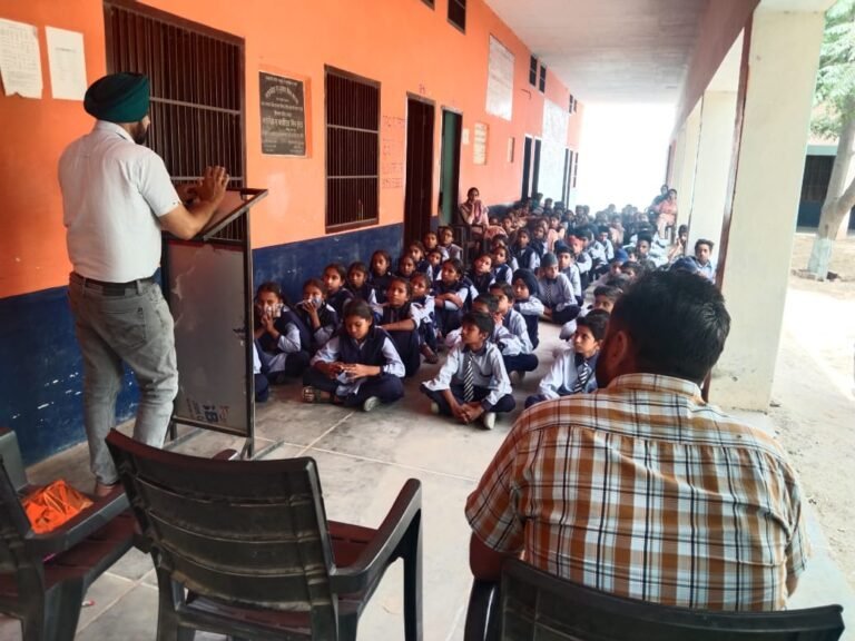 ਸਕੂਲਾਂ ਵਿੱਚ ਮਲੇਰੀਆ ਜਾਗਰੂਕਤਾ ਕੈਂਪ ਲਗਾਏ