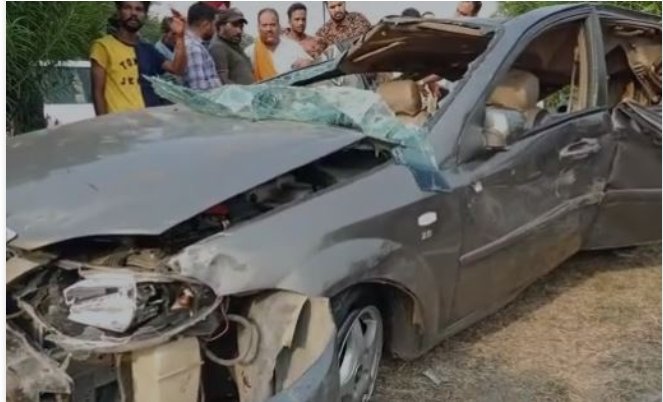 ਦਰਦਨਾਕ ਹਾਦਸਾ ! ਕਾਰ ਉੱਪਰ ਡਿੱਗਿਆ ਕੰਟੇਨਰ, ਮਾਂ ਸਣੇ ਦੋ ਬੱਚਿਆਂ ਦੀ ਮੌਤ