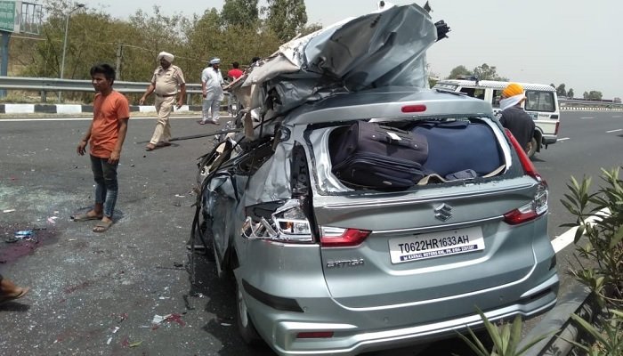 ਸ੍ਰੀ ਦਰਬਾਰ ਸਾਹਿਬ ਤੋਂ ਪਰਤ ਰਹੇ ਪਰਿਵਾਰ ਨਾਲ ਵਾਪਰਿਆ ਦਰਦਨਾਕ ਸੜਕ ਹਾਦਸਾ, 4 ਦੀ ਮੌਤ