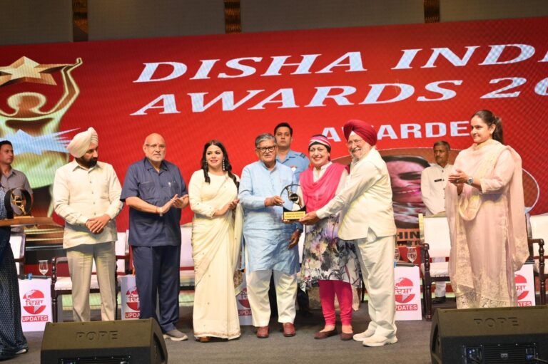 ਗਵਰਨਰ ਪੰਜਾਬ ਵੱਲੋਂ ‘ਦਿਸ਼ਾ ਇੰਡੀਅਨ ਐਵਾਰਡ- ਪ੍ਰਾਈਡ ਆਫ ਨੇਸ਼ਨ’ ਨਾਲ 22 ਸ਼ਖਸ਼ੀਅਤਾਂ ਸਨਮਾਨਿਤ
