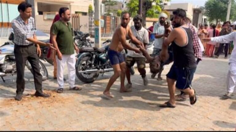 ਸੀਵਰੇਜ ਦੀ ਸਫ਼ਾਈ ਕਰ ਰਹੇ ਮਜ਼ਦੂਰ ਦੀ ਗੈਸ ਚੜ੍ਹਨ ਕਾਰਨ ਮੌਤ, ਤਿੰਨ ਬੇਹੋਸ਼