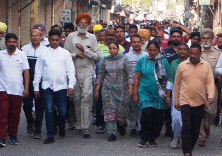 ਤੰਦਰੁਸਤ ਰਹਿਣ ਲਈ ਸਵੇਰ ਦੀ ਸੈਰ ਨੂੰ ਆਪਣੀ ਰੋਜ਼ਾਨਾ ਜ਼ਿੰਦਗੀ ਦਾ ਹਿੱਸਾ ਬਣਾਉਣਾ ਚਾਹੀਦਾ ਹੈ : ਡਿਪਟੀ ਕਮਿਸ਼ਨਰ