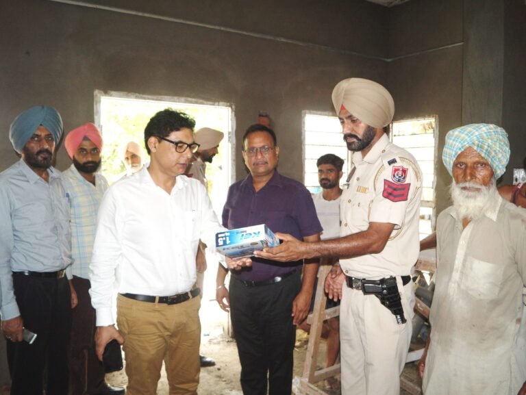 ਡਿਪਟੀ ਕਮਿਸ਼ਨਰ ਅਤੇ SDM ਨੇ ਬੋਹਾ ਵਿਖੇ ਆਮ ਆਦਮੀ ਕਲੀਨਿਕ ਦਾ ਜਾਇਜ਼ਾ ਲਿਆ