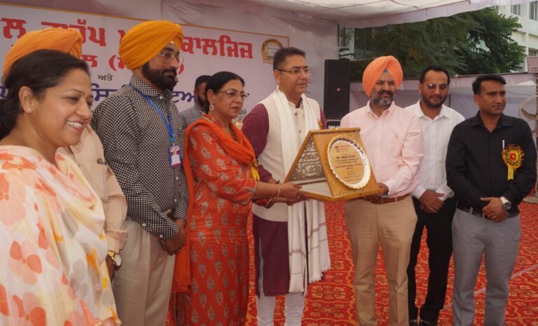ਸੂਬੇ ਨੂੰ ਰੰਗਲਾ ਪੰਜਾਬ ਬਣਾਉਣ ਲਈ ਖੇਤਰੀ ਯੁਵਕ ਮੇਲੇ ਕਾਰਗਰ ਸਾਬਿਤ ਹੋਣਗੇ-ਅਮਨ ਅਰੋੜਾ