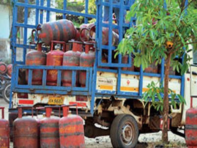 ਘਰੇਲੂ ਖਪਤਕਾਰਾਂ ਲਈ ਖੁਸ਼ਖਬਰੀ : ਜਲਦੀ ਹੀ ਦੁਬਾਰਾ ਸ਼ੁਰੂ ਹੋ ਸਕਦੀ ਹੈ LPG ਗੈਸ ਸਿਲੰਡਰ ’ਤੇ ਸਬਸਿਡੀ