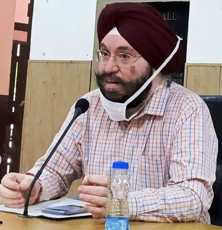 ਜ਼ਿਲ੍ਹੇ ਅੰਦਰ ਸ਼ਾਮ 7 ਵਜੇ ਤੋਂ ਸਵੇਰੇ 10 ਵਜੇ ਤੱਕ ਕੰਬਾਇਨਾਂ ਚਲਾਉਣ ’ਤੇ ਪਾਬੰਦੀ