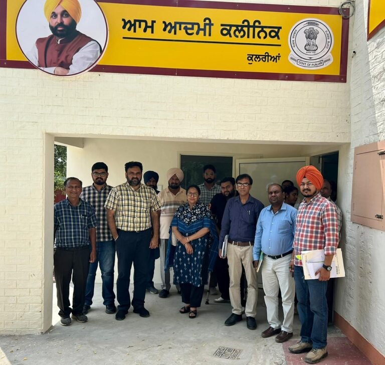 ਡਾਇਰੈਕਟਰ ਸਿਹਤ ਅਤੇ ਪਰਿਵਾਰ ਭਲਾਈ ਡਾ. ਆਦਰਸ਼ਪਾਲ ਕੌਰ ਨੇ ਸਿਵਲ ਹਸਪਤਾਲ ਅਤੇ ਚਾਂਦਪੁਰਾ ਬੰਨ੍ਹ ਦੇ ਨਜ਼ਦੀਕ ਆਮ ਆਦਮੀ ਕਲੀਨਿਕ ਦਾ ਕੀਤਾ ਦੌਰਾ