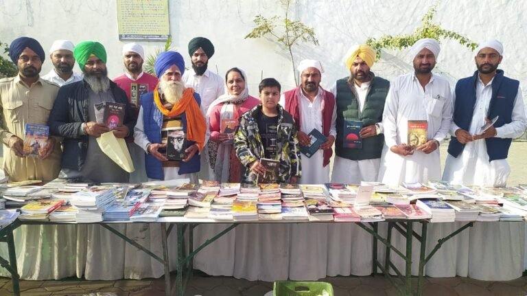 ਭੋਗ ਤੇ ਅੰਤਿਮ ਅਰਦਾਸ ਮੌਕੇ ਪੁਸਤਕ ਪ੍ਰਦਰਸ਼ਨੀ ਲਗਾਕੇ ਨਵੀਂ ਪਿਰਤ ਪਾਈ