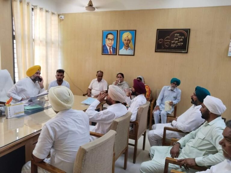ਮੁੱਖ ਮੰਤਰੀ ਕੋਲ ਰੱਖਾਂਗੇ ਮਾਨਸਾ ਦੇ ਪਿੰਡਾਂ ਅਤੇ ਸ਼ਹਿਰਾਂ ਲਈ ਗ੍ਰਾਂਟਾ ਦੇ ਗੱਫਿਆਂ ਦੀ ਮੰਗ