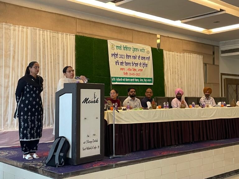 ਨਰਮੇ ਦੀ ਕਾਸ਼ਤ ਨੂੰ ਉਤਸ਼ਾਹਿਤ ਕਰਨ ਲਈ ਕਿਸਾਨਾਂ ਨੂੰ ਪ੍ਰੇਰਿਤ ਕਰਨਗੇ ਕਿਸਾਨ ਮਿੱਤਰ : ਡਿਪਟੀ ਕਮਿਸ਼ਨਰ