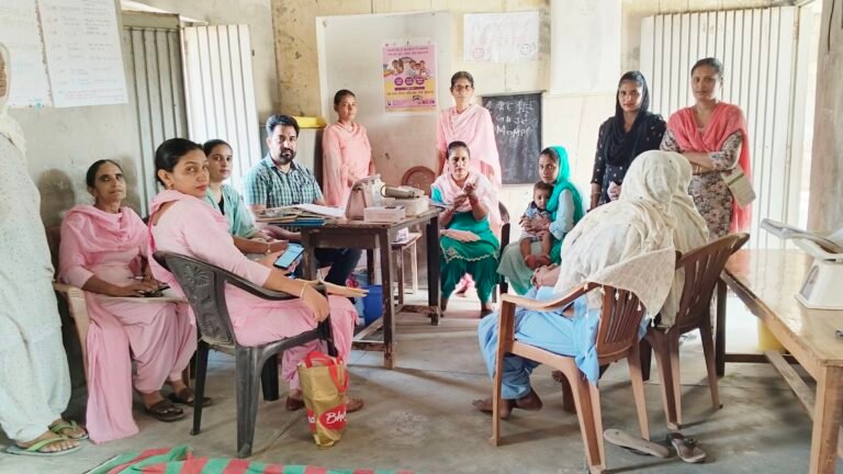 ਆਪਣੇ ਬੱਚੇ ਨੂੰ ਬਿਮਾਰੀਆਂ ਤੋਂ ਬਚਾਵਾਂਗੇ, ਸਾਰੇ ਕੰਮ ਛੱਡ ਪਹਿਲਾਂ ਟੀਕੇ ਲਗਵਾਵਾਂਗੇ” ਸਲੋਗਨ ਤਹਿਤ ਕੀਤਾ ਜਾਗਰੂਕ