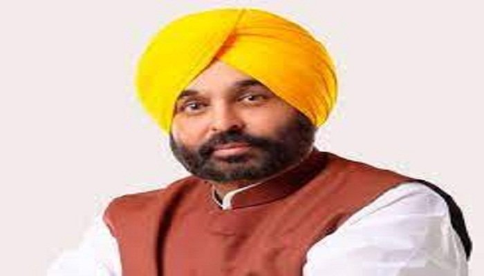 CM ਮਾਨ ਨੇ ਭਲਕੇ ਮਾਨਸਾ ‘ਚ ਸੱਦੀ ਕੈਬਨਿਟ ਦੀ ਬੈਠਕ, ਕੱਚੇ ਮੁਲਾਜ਼ਮਾਂ ਨੂੰ ਲੈ ਕੇ ਹੋ ਸਕਦੈ ਵੱਡਾ ਐਲਾਨ