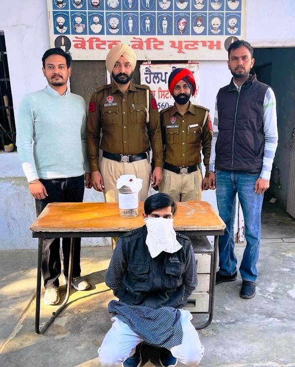 ਮਾਨਸਾ : ਨਜਾਇਜ਼ ਅਸਲੇ ਸਮੇਤ ਇੱਕ ਵਿਅਕਤੀ ਨੂੰ 1 ਪਿਸਟਲ ਸਮੇਤ ਕਾਰਤੂਸ ਕੀਤਾ ਕਾਬੂ