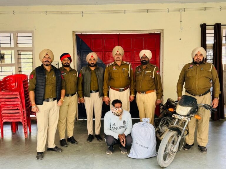 ਮਾਨਸਾ ਪੁਲਿਸ ਦੀ ਨਸ਼ਿਆਂ ਖਿਲਾਫ ਵੱਡੀ ਕਾਰਵਾਈ : 15 ਮੁਕੱਦਮੇ ਦਰਜ ਕਰਕੇ 16 ਵਿਅਕਤੀਆਂ ਨੂੰ ਕਾਬੂ ਕੀਤਾ