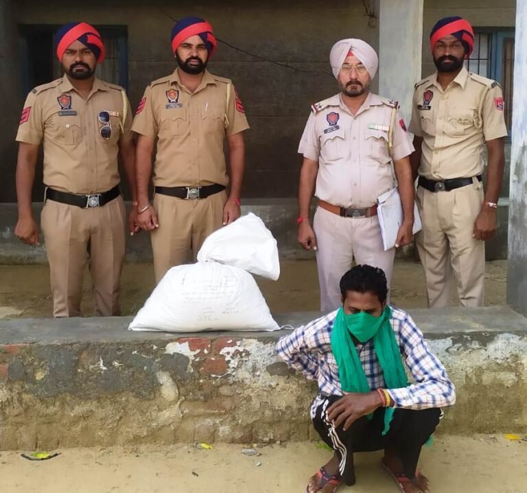 ਮਾਨਸਾ ਪੁਲਿਸ ਨੇ 2 ਮੁਲਜ਼ਮਾਂ ਨੂੰ ਨਸ਼ੀਲੇ ਪਦਾਰਥਾਂ ਸਮੇਤ ਅਤੇ ਜੂਆ ਐਕਟ ਤਹਿਤ 1 ਮੁਲਜ਼ਮ ਨੂੰ ਕਾਬੂ ਕੀਤਾ