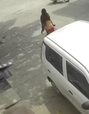 ਘਰੋਂ ਗਹਿਣੇ ਚੁੱਕ ਕੇ ਰਫੂਚੱਕਰ ਹੋਈ ਔਰਤ, CCTV ”ਚ ਕੈਦ ਹੋਈਆਂ ਤਸਵੀਰਾਂ