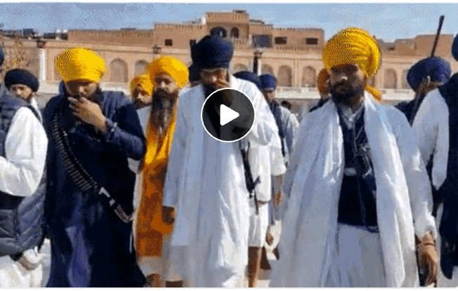 ਹਰਿਮੰਦਰ ਸਾਹਿਬ ਪਹੁੰਚੇ ਅੰਮ੍ਰਿਤਪਾਲ ਸਿੰਘ : ਅਜਨਾਲਾ ਹਿੰਸਾ ‘ਤੇ ਕਿਹਾ- ਜੇਕਰ ਕੋਈ ਸਾਨੂੰ ਸਿਧਾਂਤਕ ਤੌਰ ‘ਤੇ ਗਲਤ ਸਾਬਤ ਕਰਦਾ ਹੈ ਤਾਂ ਅਸੀਂ ਝੁਕ ਜਾਵਾਂਗੇ