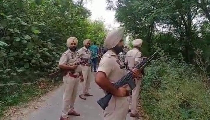 ਬਟਾਲਾ ਐਨਕਾਊਂਟਰ : ਪੁਲਿਸ ਨੇ ਗ੍ਰਿਫਤਾਰ ਕੀਤਾ ਫਰਾਰ ਗੈਂਗਸਟਰ, 5 ਘੰਟੇ ਚੱਲਿਆ ਪੂਰਾ ਆਪ੍ਰੇਸ਼ਨ