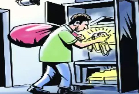 ਘਰ ‘ਚੋਂ 40 ਤੋਲੇ ਸੋਨੇ ਦੇ ਗਹਿਣੇ ਤੇ ਢਾਈ ਲੱਖ ਦੀ ਨਕਦੀ ਚੋਰੀ