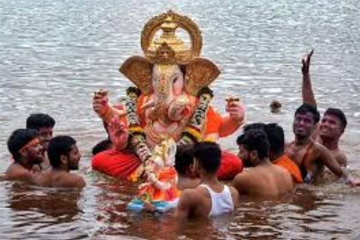 ਗਣੇਸ਼ ਵਿਸਰਜਨ ਦੌਰਾਨ ਕਈ ਥਾਵਾਂ ‘ਤੇ ਹਾਦਸੇ ਵਾਪਰੇ, 15 ਵਿਅਕਤੀਆਂ ਮੌਤ
