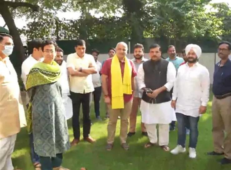 ਫਰਜ਼ੀ ਕੇਸ ਬਣਾ ਕੇ ਮੈਨੂੰ ਗ੍ਰਿਫਤਾਰ ਕਰਨ ਦੀ ਤਿਆਰੀ : ਮਨੀਸ਼ ਸਿਸੋਦੀਆ