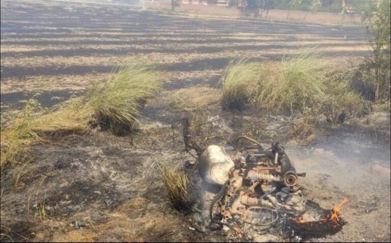 ਕਣਕ ਦੇ ਨਾੜ ਨੂੰ ਲਾਈ ਅੱਗ ਕਾਰਨ ਬਜ਼ੁਰਗ ਮੋਟਰਸਾਈਕਲ ਸਮੇਤ ਜ਼ਿੰਦਾ ਸੜਿਆ