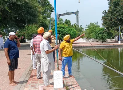 ਦੋ ਬੱਚਿਆਂ ਦੀ ਮਾਂ ਨੇ ਆਪਣੇ ਮਿੱਤਰ ਨਾਲ ਸਰੋਵਰ ’ਚ ਛਾਲ ਮਾਰੀ, ਔਰਤ ਦੀ ਲਾਸ਼ ਮਿਲੀ ਤੇ ਨੌਜਵਾਨ ਦੀ ਭਾਲ ਜਾਰੀ